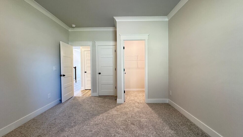 Building Photo - 5343 Milford Dr