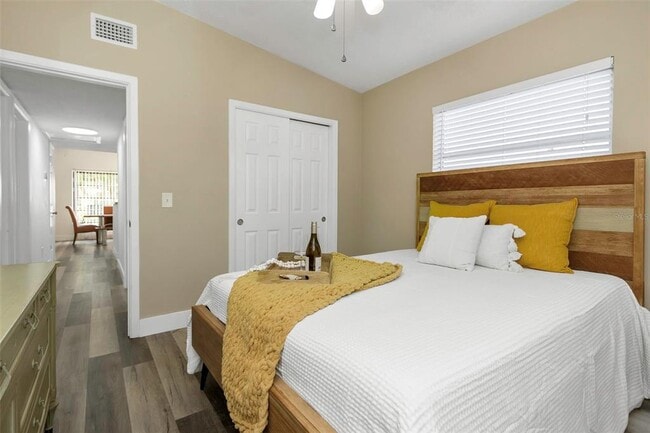 Building Photo - 676 Orangewood Dr