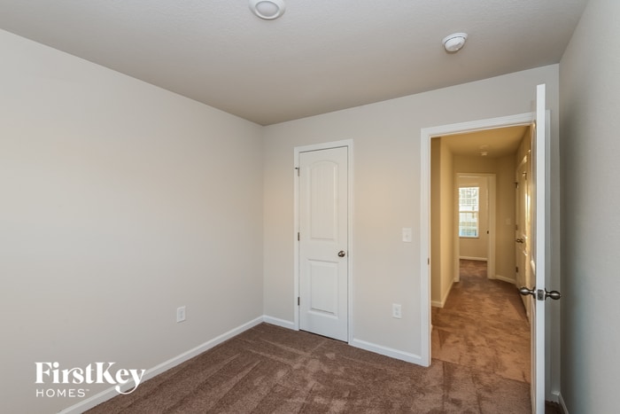 Building Photo - 5024 Wolfridge Ave