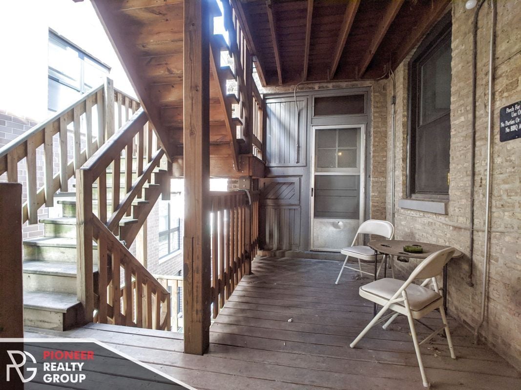 Building Photo - 3931 N Keeler Ave