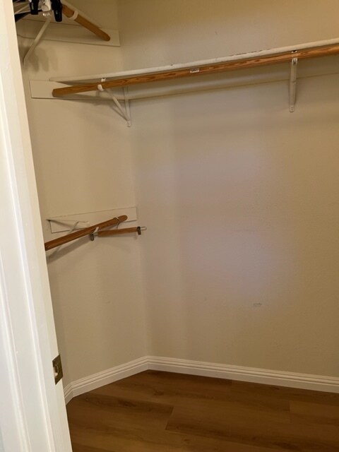 Building Photo - 417 Powell Dr