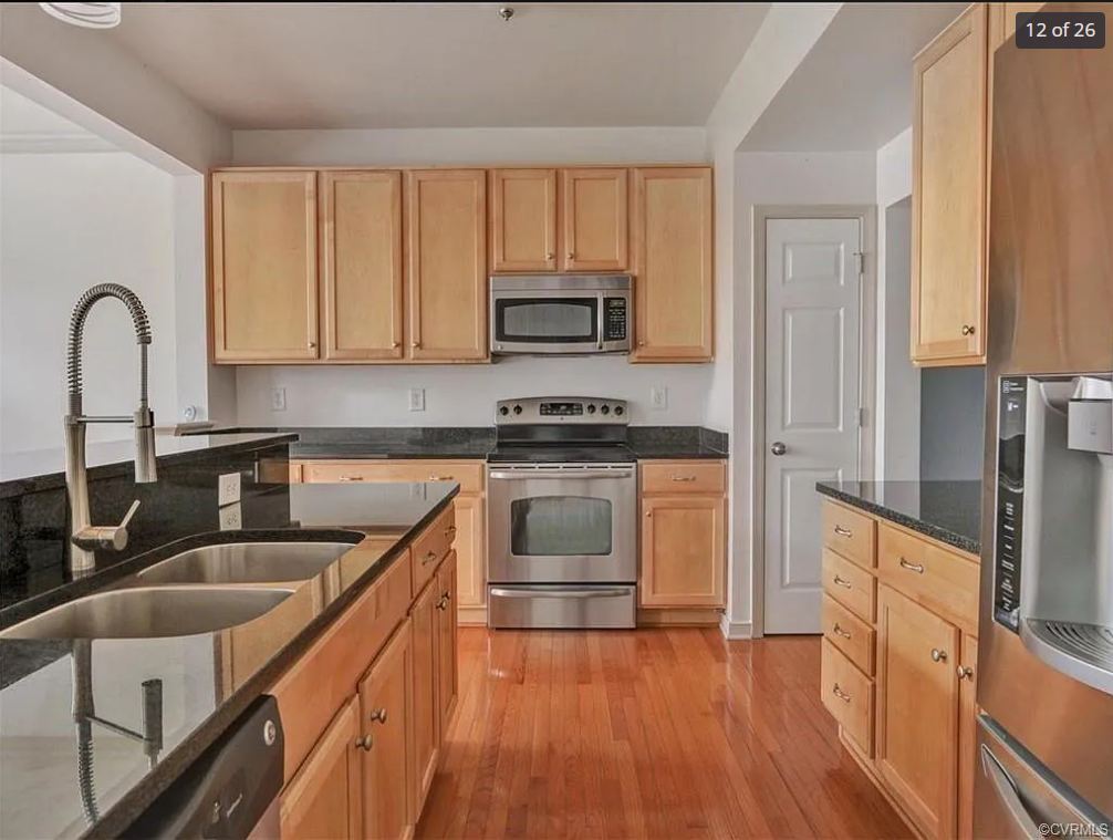 Building Photo - 910 Wellston Ct