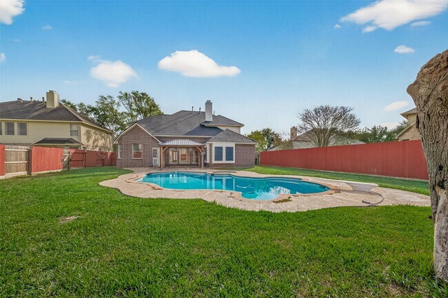 Building Photo - 3804 Dunlavy Dr