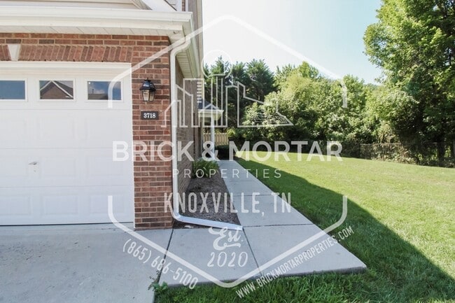 Building Photo - 3718 Sean Grove Way