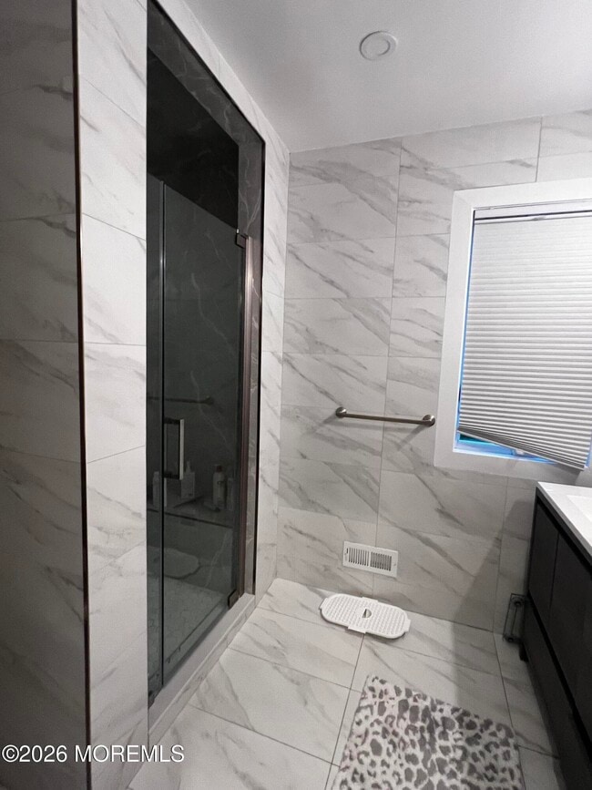 Building Photo - 799 Bowyer Ave