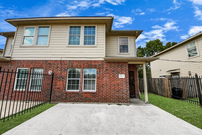 Building Photo - 8126 Jutland Rd