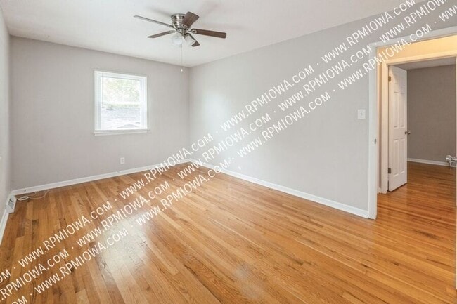 Building Photo - 4001 E Tiffin Ave