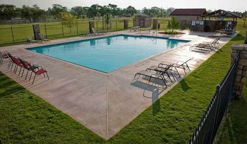 Building Photo - Half off first full month's rent! /Gorgeou...