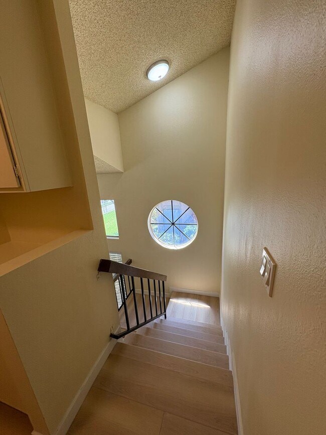 Building Photo - 6865 Valley Circle Blvd