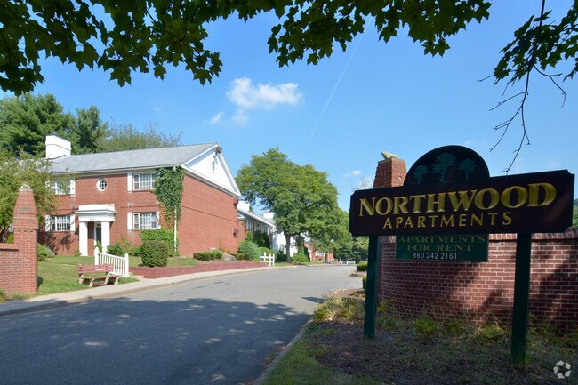 Northwood Square Apartments Newington Ct Apartment Finder Northwood Square Apartments