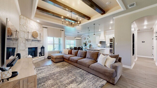 Building Photo - SOLAR PANEL 4 BEDROOM HOME  IN HERITAGE OAKS!