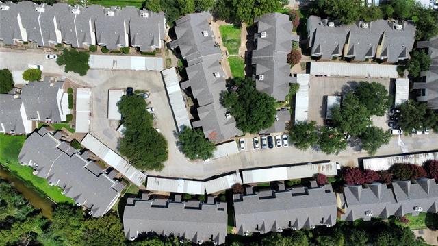 Building Photo - 9601 Forest Ln