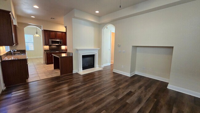 Building Photo - 2205 Heavenly View Trail