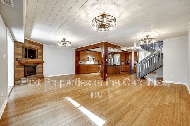 Building Photo - 26012 Misty Way Dr