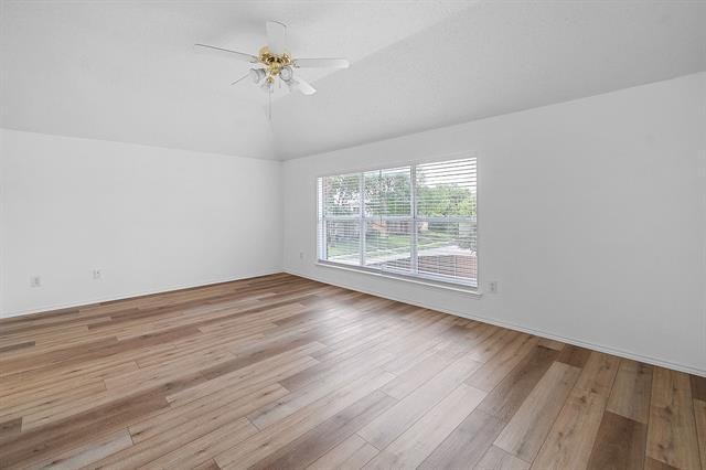 Building Photo - 3944 Willowbend Dr