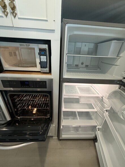 Building Photo - 1214 Rutland Rd