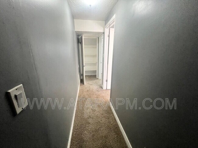 Building Photo - 11633 Nicklaus Rd