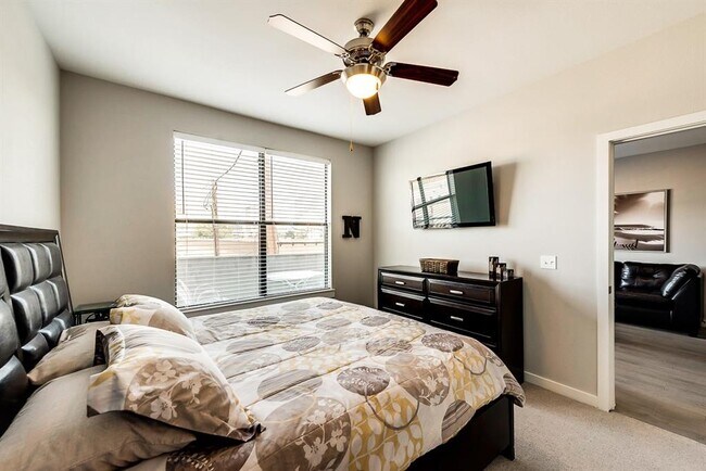 Building Photo - 5609 SMU Boulevard