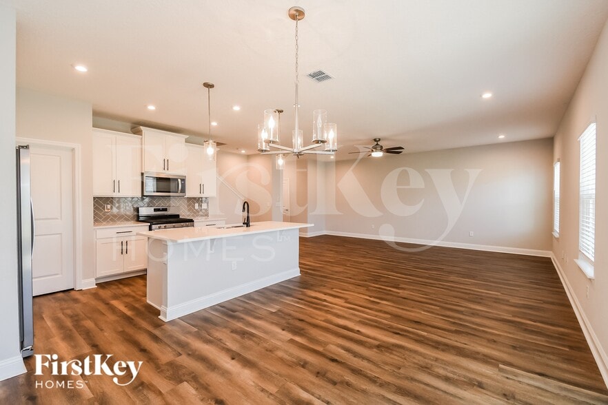 Building Photo - 12160 Abberley Cir