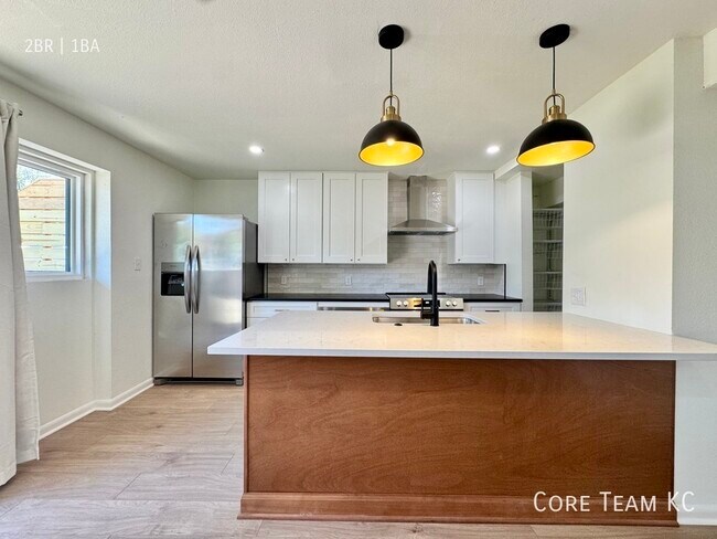 Building Photo - 4203 SW Trafficway