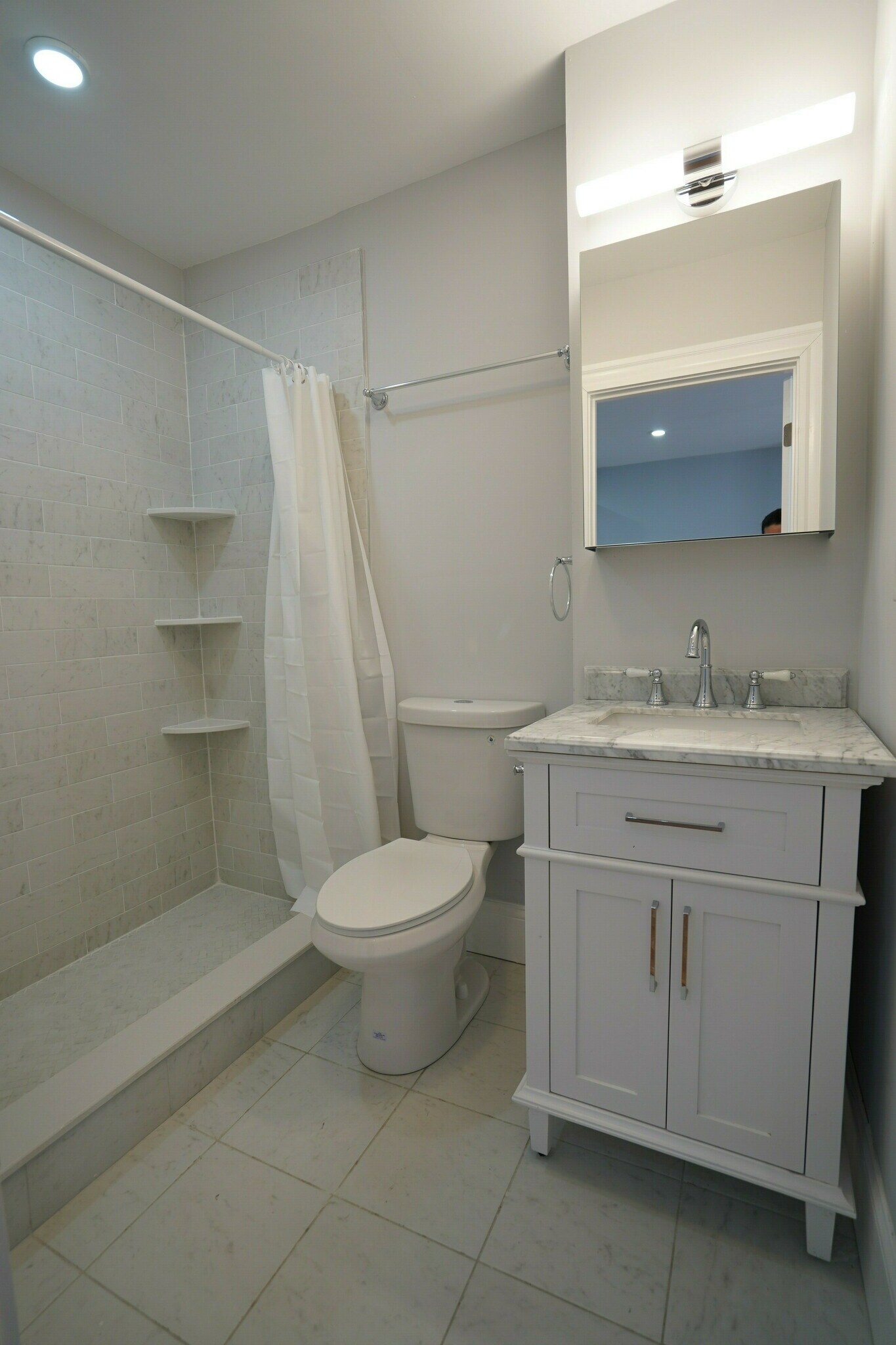 Building Photo - 372 Oxford St