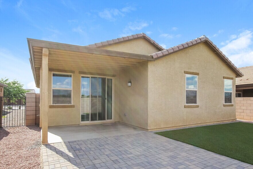 Building Photo - 6269 S Reed Bunting Dr