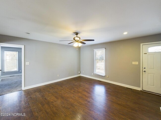 Building Photo - 3520 Casine Ct