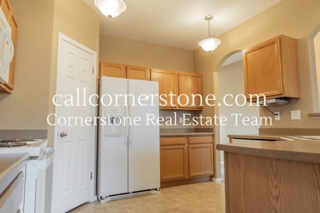 Building Photo - 7975 Superior Hill Pl