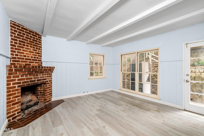 Building Photo - 12060 Laurel Terrace Dr