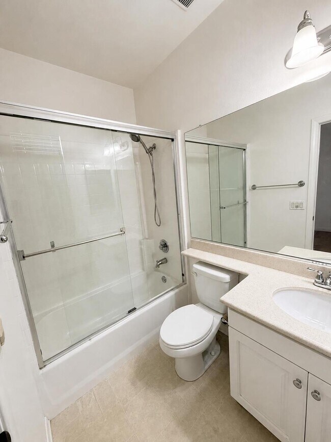 Building Photo - 542 N Chardonnay Dr