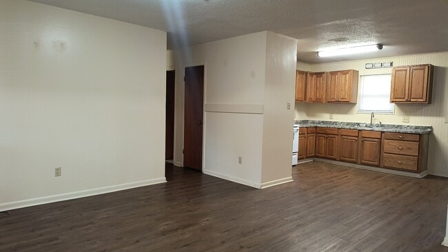 Building Photo - 2313 Starlite Dr