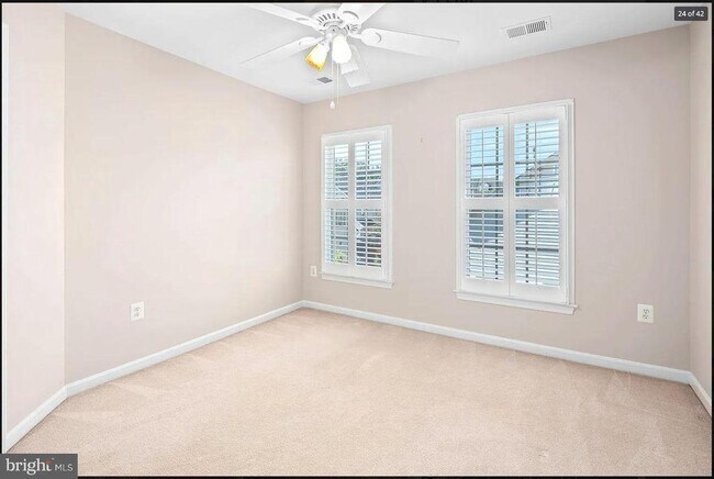 Building Photo - 5394 Chieftain Cir
