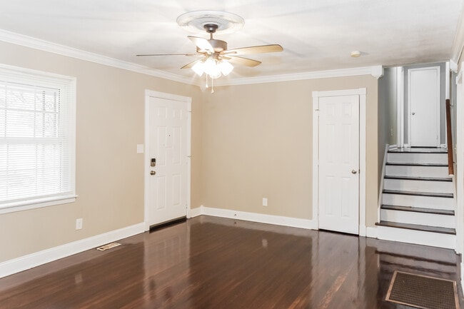 Building Photo - 3463 Darlene Cir NW