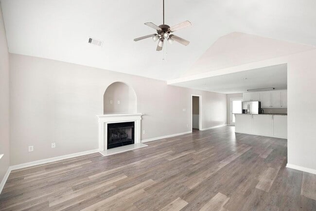 Building Photo - 104 Cello Ln