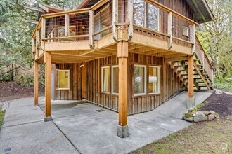 Building Photo - A unique home in the woods near Gazzam Lake