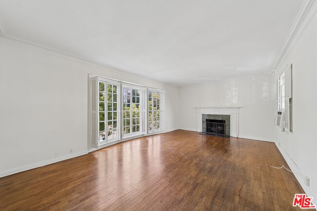 Building Photo - 1284 S Beverly Glen Blvd