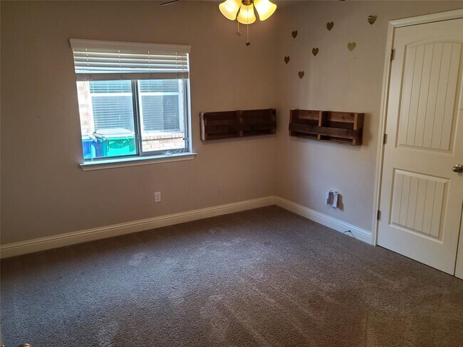 Building Photo - 708 Williams Way