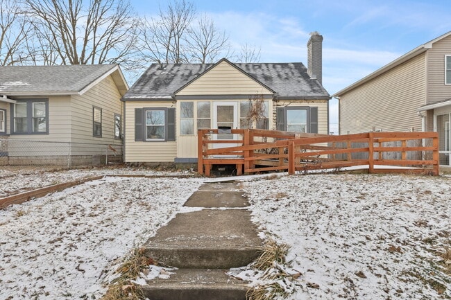 Building Photo - 1227 W 25th St