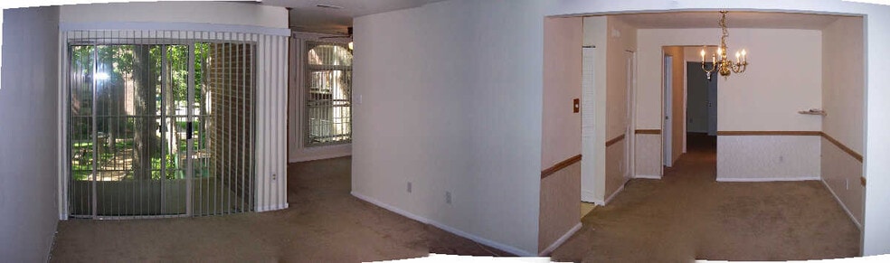 Building Photo - 3306 Woodburn Village Dr