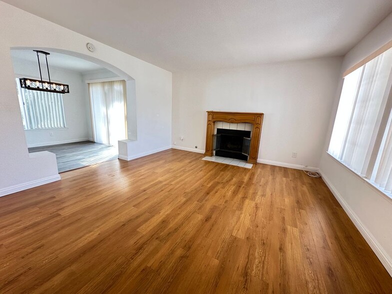 Building Photo - 45202 Pickford Ave