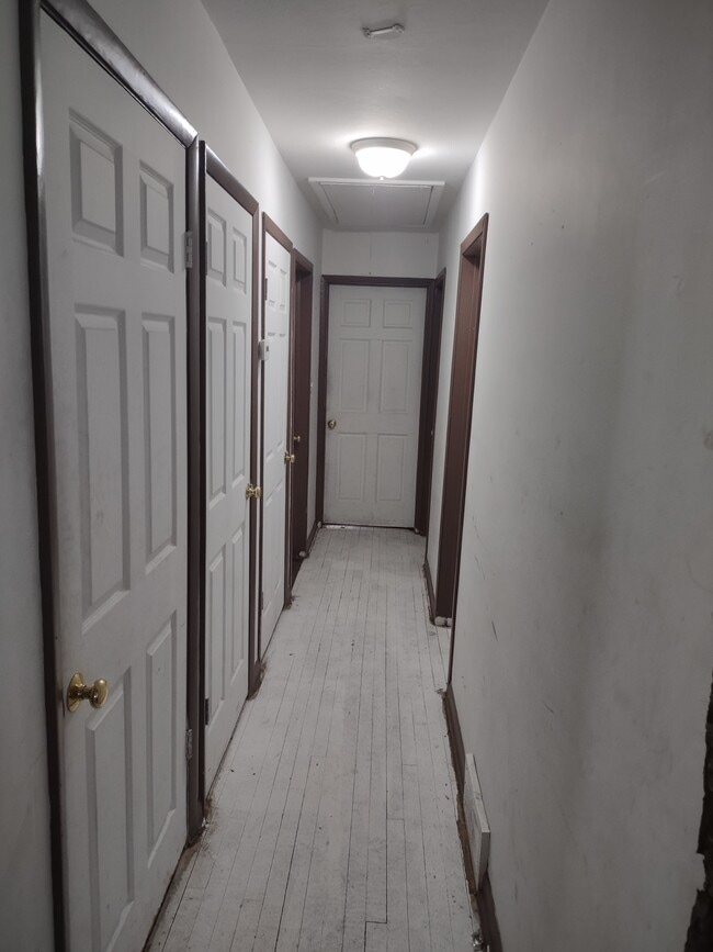 Building Photo - W306S4879 WI-83