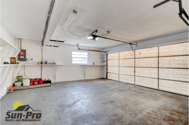 Building Photo - 2903 Lantern Dr