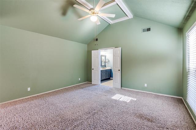 Building Photo - 16020 Chalfont Cir
