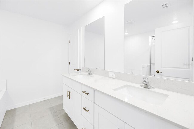 Building Photo - 9324 Bonita Mar Dr