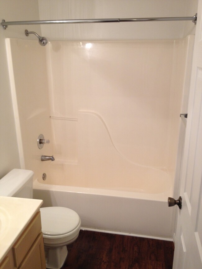 Building Photo - 135 Vixen Cir
