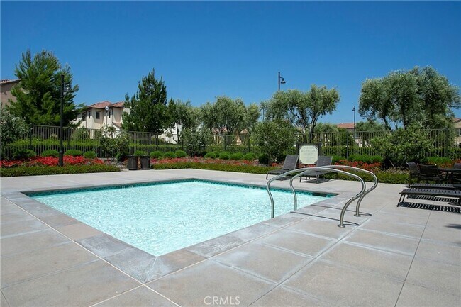 Building Photo - 112 Vigna