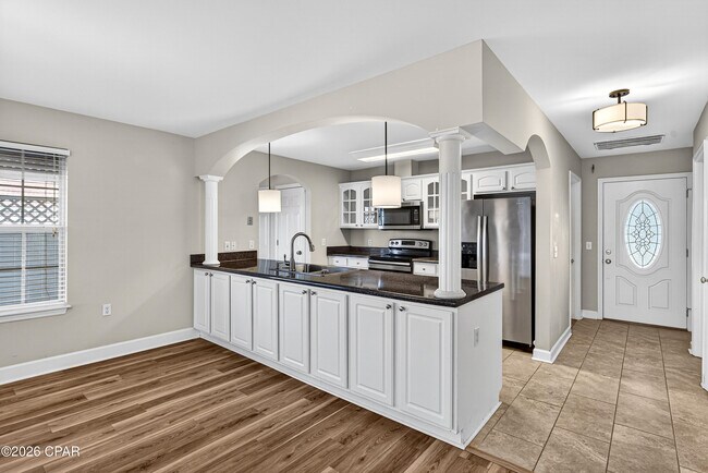 Building Photo - 114 Lakeridge Dr
