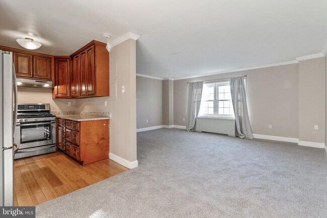 Building Photo - 4413 Romlon St