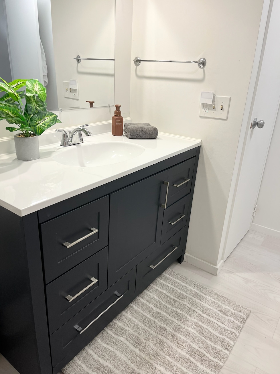 Bathroom - 85 Viscount Dr