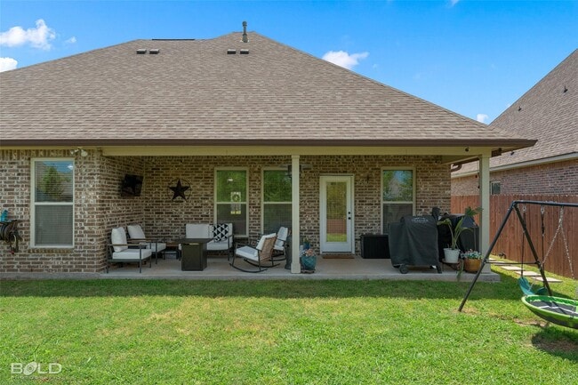 Building Photo - 216 Apalachee Way